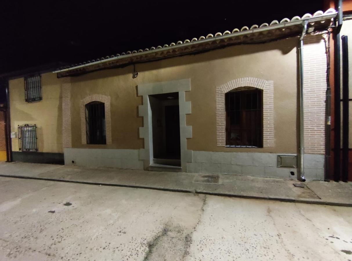 Casa Rural Oliver Y Nadia Rodilana Exterior photo